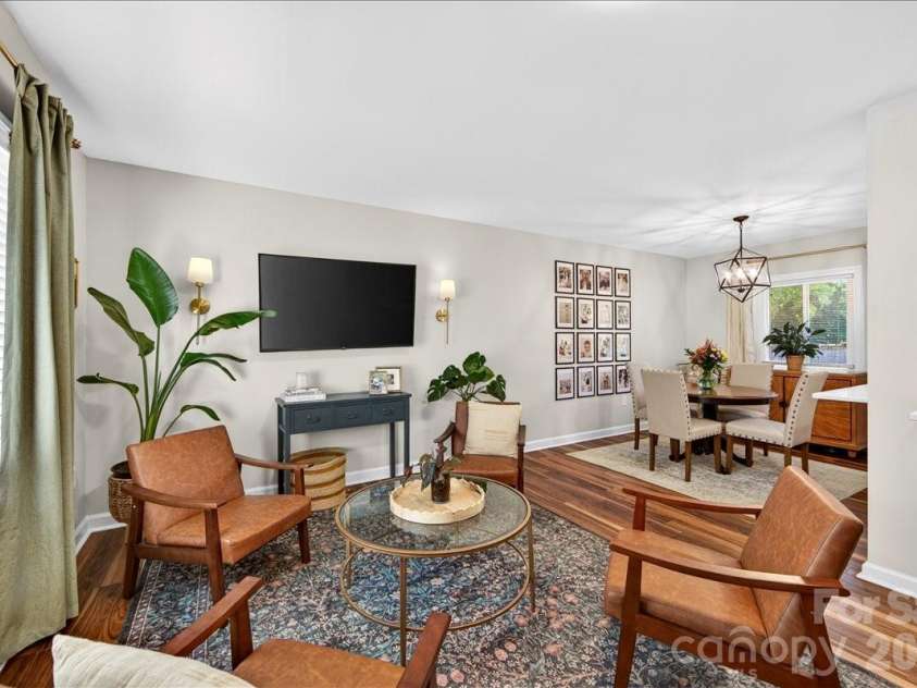 5907 Bluebonnet Road, Charlotte, NC 28212.  MLS# CAR4380900, YatesRealty ID 23524. 