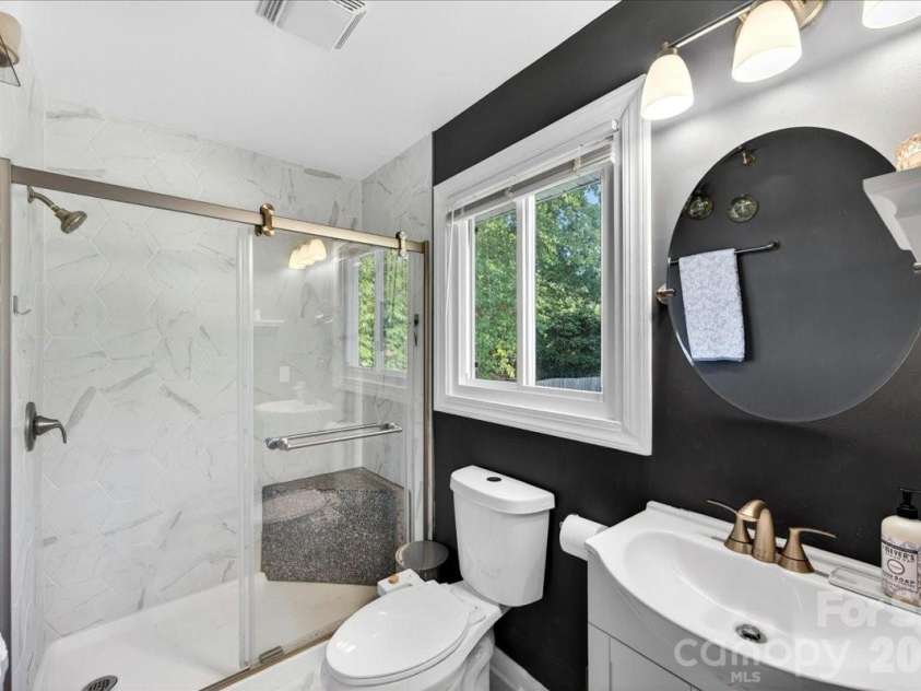 5907 Bluebonnet Road, Charlotte, NC 28212.  MLS# CAR4380900, YatesRealty ID 23524. 