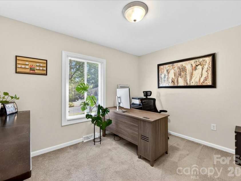 5907 Bluebonnet Road, Charlotte, NC 28212.  MLS# CAR4380900, YatesRealty ID 23524. 