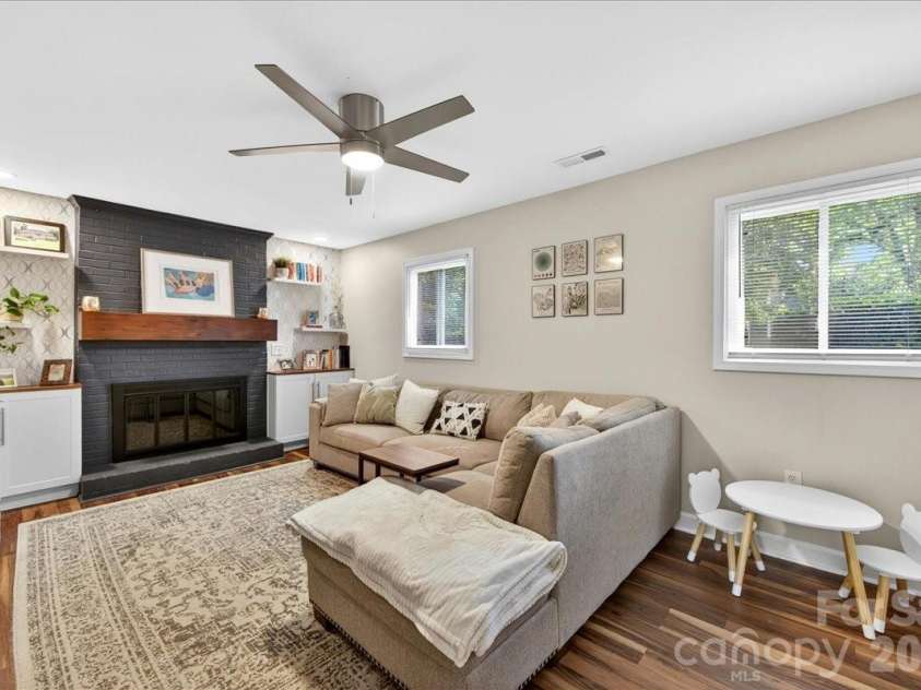 5907 Bluebonnet Road, Charlotte, NC 28212.  MLS# CAR4380900, YatesRealty ID 23524. 