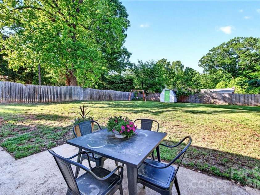 5907 Bluebonnet Road, Charlotte, NC 28212.  MLS# CAR4380900, YatesRealty ID 23524. 