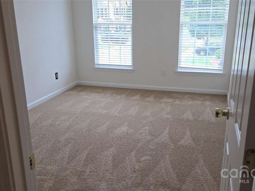 162 Autumn Falls Drive, Lake Wylie, SC 29710.  MLS# CAR4276437, YatesRealty ID 23525. 