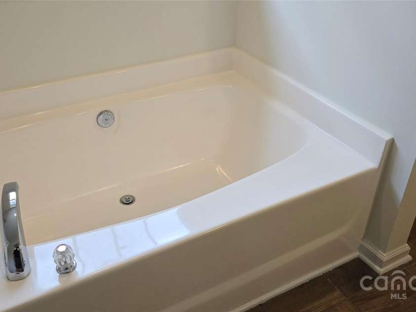 162 Autumn Falls Drive, Lake Wylie, SC 29710.  MLS# CAR4276437, YatesRealty ID 23525. 