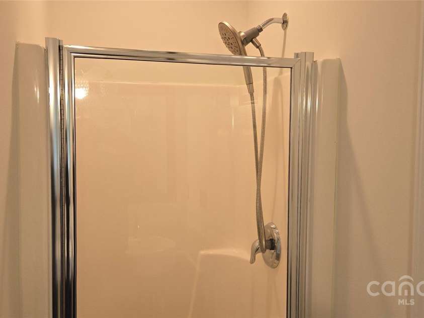 162 Autumn Falls Drive, Lake Wylie, SC 29710.  MLS# CAR4276437, YatesRealty ID 23525. 