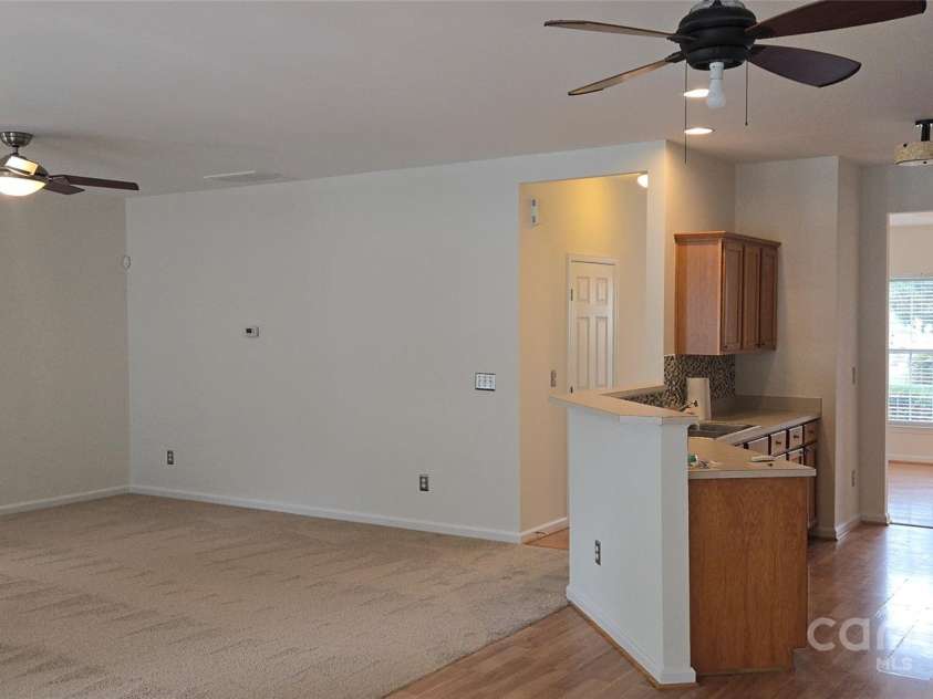 162 Autumn Falls Drive, Lake Wylie, SC 29710.  MLS# CAR4276437, YatesRealty ID 23525. 