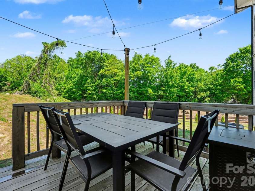 430 Fulton Street, Salisbury, NC 28144.  MLS# CAR4372374, YatesRealty ID 23527. 