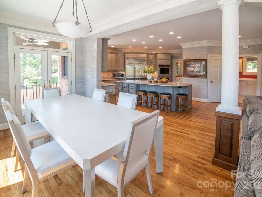 2770 Lakeview Drive, Lenoir, NC 28645.  MLS# CAR4274272, YatesRealty ID 2353. 