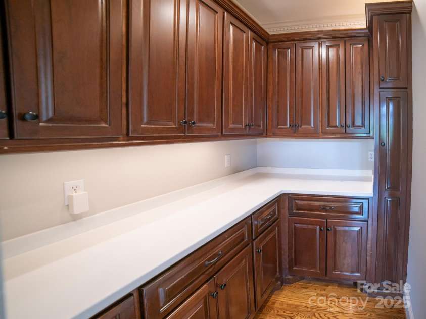 2770 Lakeview Drive, Lenoir, NC 28645.  MLS# CAR4274272, YatesRealty ID 2353. Walk in Pantry