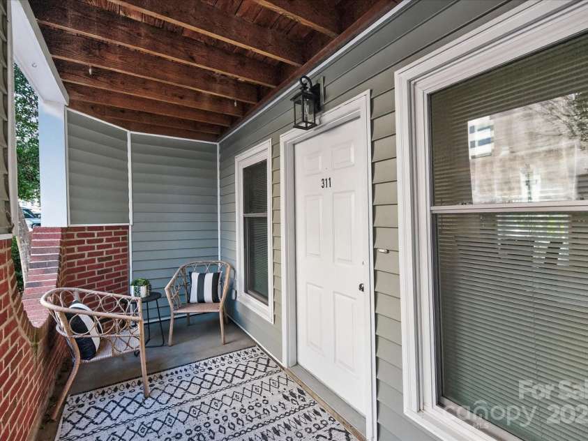 430 Queens Road, Charlotte, NC 28207.  MLS# CAR4303126, YatesRealty ID 2353. 