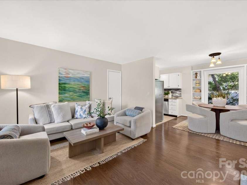 430 Queens Road, Charlotte, NC 28207.  MLS# CAR4420697, YatesRealty ID 2353. 