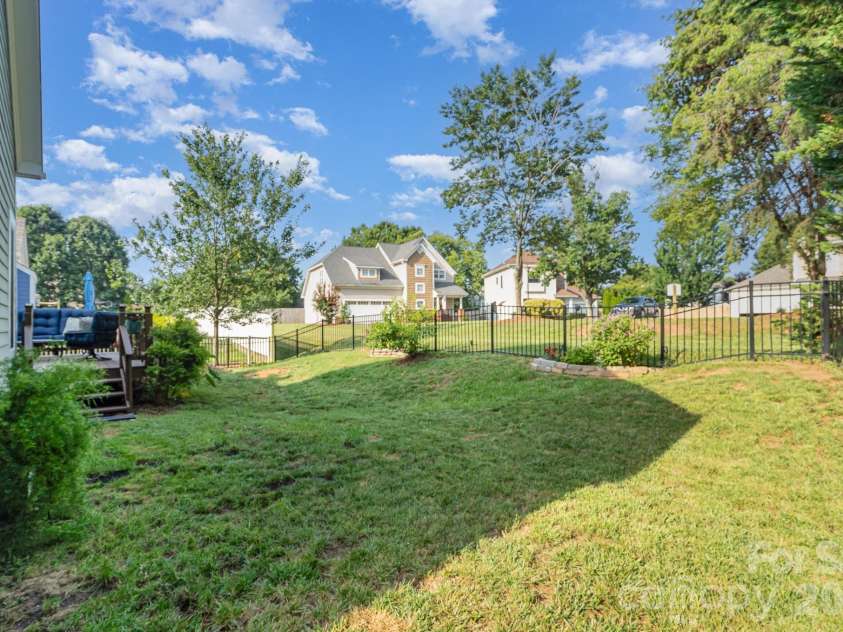 20314 Colony Point Lane, Cornelius, NC 28031.  MLS# CAR4307478, YatesRealty ID 23530. Backyard