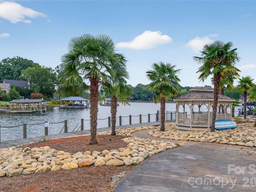 20314 Colony Point Lane, Cornelius, NC 28031.  MLS# CAR4307478, YatesRealty ID 23530. Community Boardwalk 