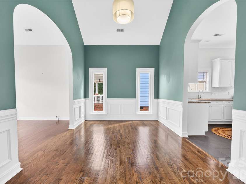 20314 Colony Point Lane, Cornelius, NC 28031.  MLS# CAR4307478, YatesRealty ID 23530. Dining Room