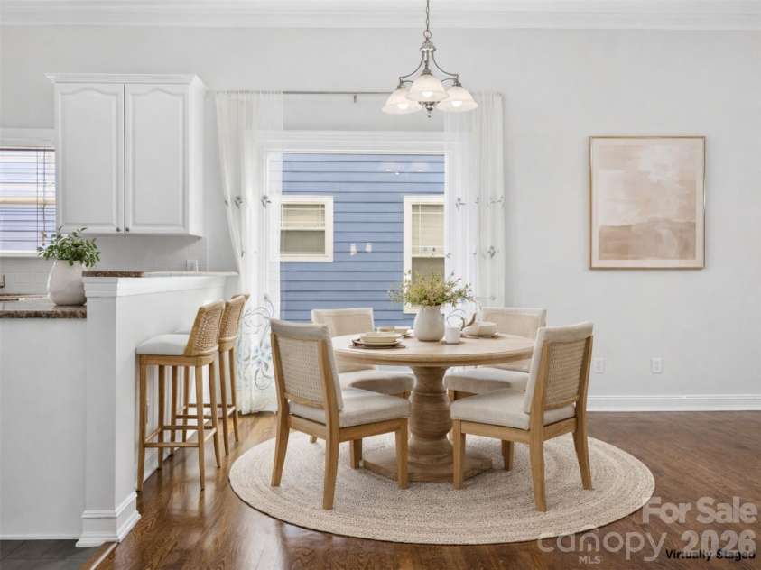 20314 Colony Point Lane, Cornelius, NC 28031.  MLS# CAR4307478, YatesRealty ID 23530. Virtually Staged Eat-in-kitchen
