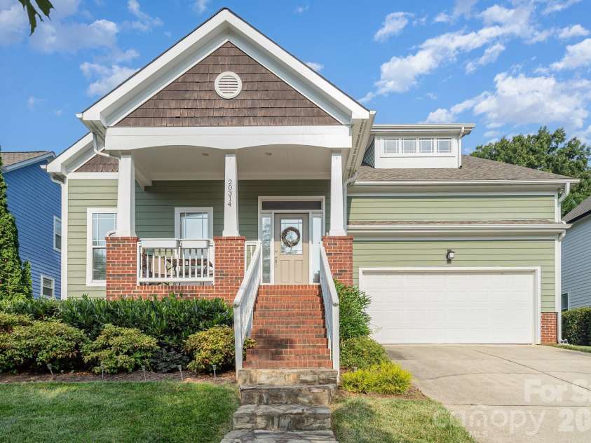 20314 Colony Point Lane, Cornelius, NC 28031.  MLS# CAR4307478, YatesRealty ID 23530. Welcome Home!