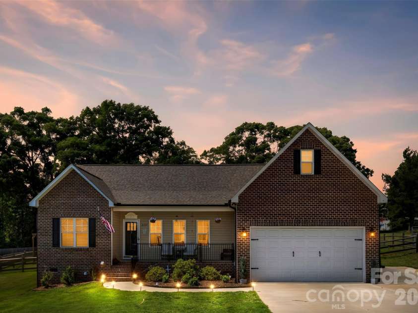 2357 Mintew Circle, Lincolnton, NC 28092.  MLS# CAR4383513, YatesRealty ID 23531. 