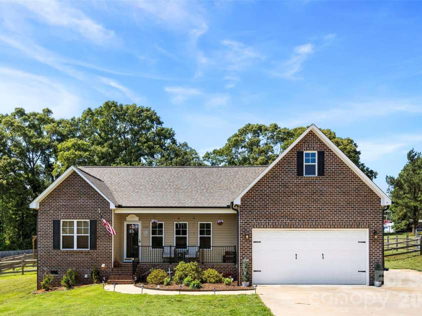 2357 Mintew Circle, Lincolnton, NC 28092.  MLS# CAR4383513, YatesRealty ID 23531. 