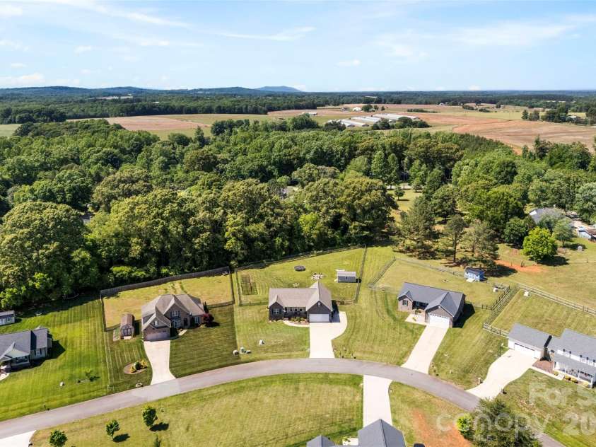 2357 Mintew Circle, Lincolnton, NC 28092.  MLS# CAR4383513, YatesRealty ID 23531. 