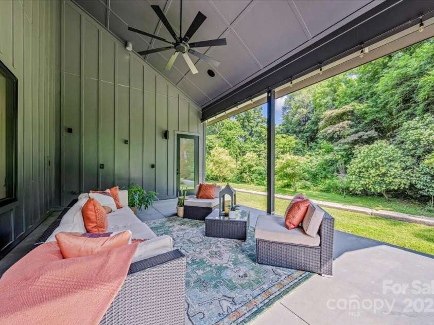 3304 Mar Vista Circle, Charlotte, NC 28209.  MLS# CAR4269142, YatesRealty ID 23531. Covered outdoor living with integrated speakers and plumbed for full outdoor kitchen with gas line and hood