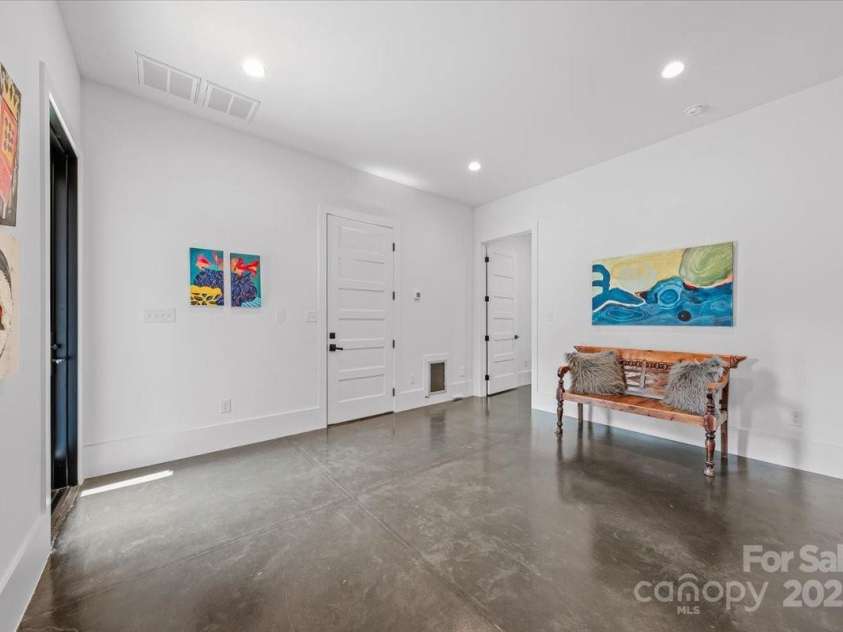 3304 Mar Vista Circle, Charlotte, NC 28209.  MLS# CAR4269142, YatesRealty ID 23531. Mudroom also features remote doggy door entry