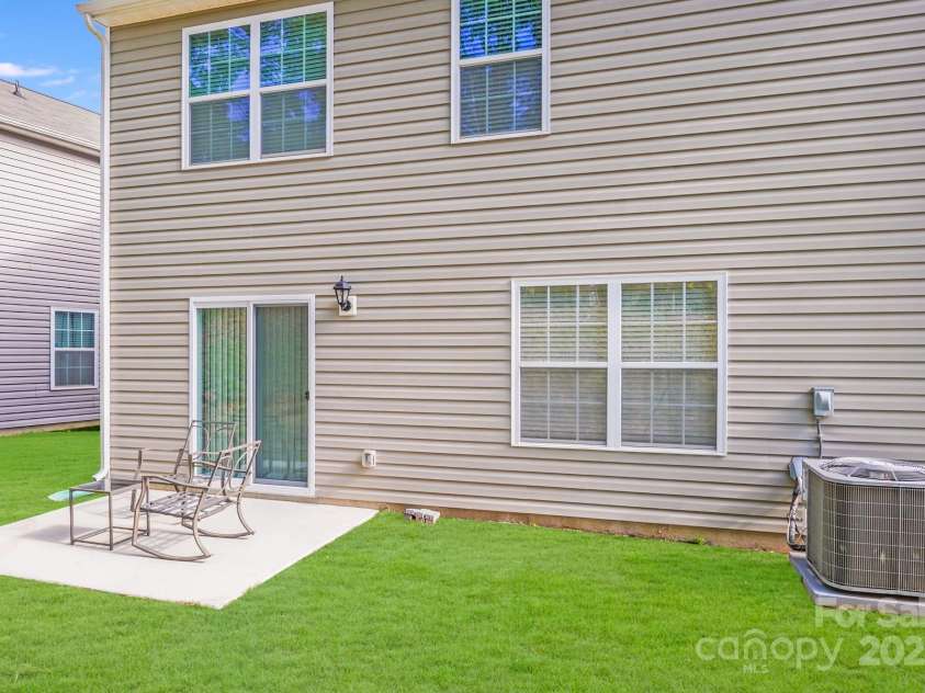 7205 Finnigan Road, Charlotte, NC 28215.  MLS# CAR4257319, YatesRealty ID 23532. Rear Patio