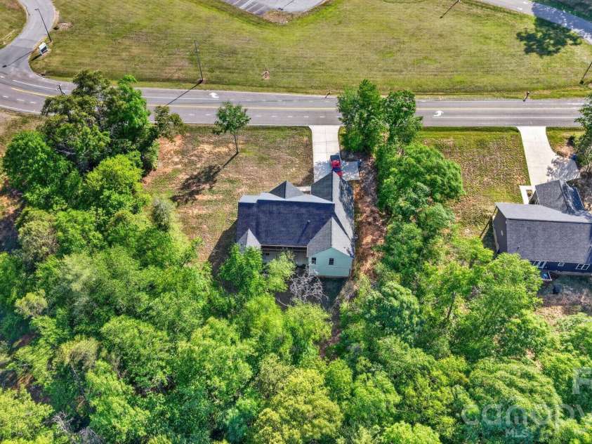 1182 Cape Hickory Road, Hickory, NC 28601.  MLS# CAR4378932, YatesRealty ID 23533. 