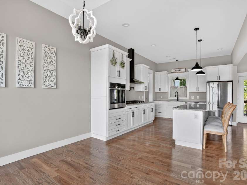 1182 Cape Hickory Road, Hickory, NC 28601.  MLS# CAR4378932, YatesRealty ID 23533. 