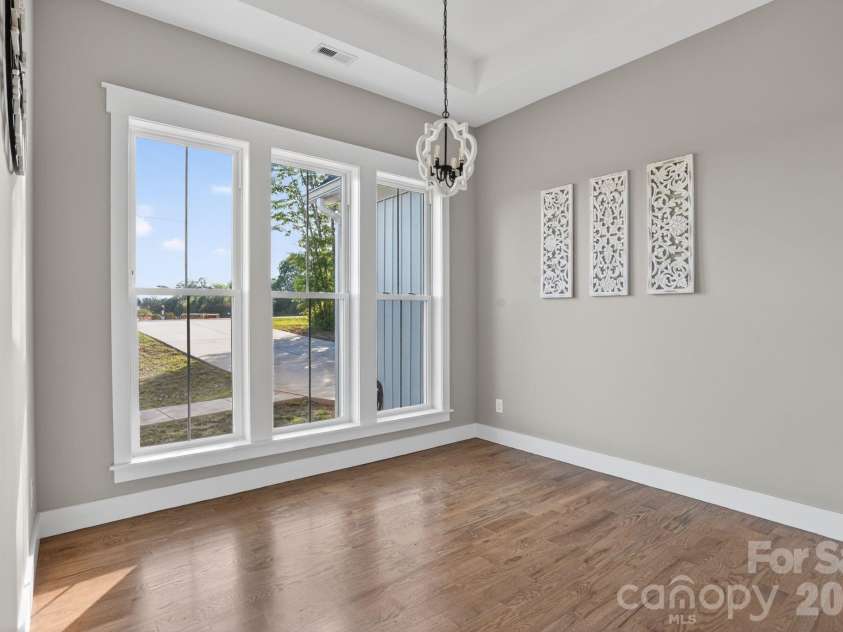 1182 Cape Hickory Road, Hickory, NC 28601.  MLS# CAR4378932, YatesRealty ID 23533. 