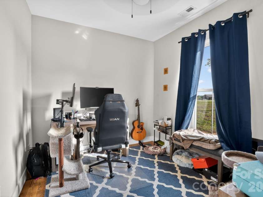 1182 Cape Hickory Road, Hickory, NC 28601.  MLS# CAR4378932, YatesRealty ID 23533. 