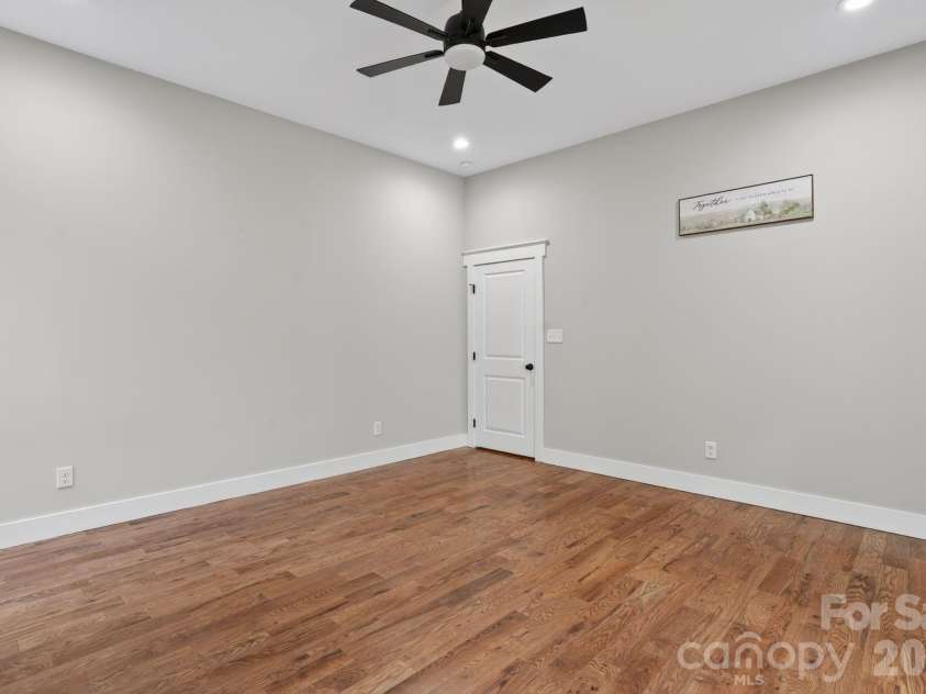 1182 Cape Hickory Road, Hickory, NC 28601.  MLS# CAR4378932, YatesRealty ID 23533. 