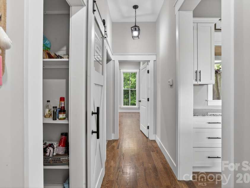 1182 Cape Hickory Road, Hickory, NC 28601.  MLS# CAR4378932, YatesRealty ID 23533. 