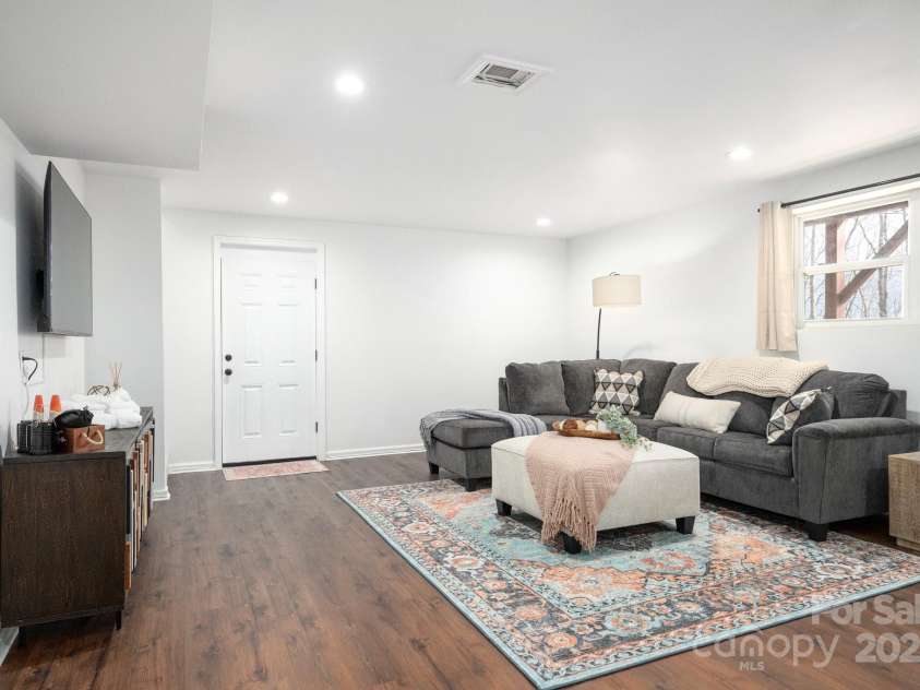 25 Licklog Ridge Road, Fairview, NC 28730.  MLS# CAR4256398, YatesRealty ID 23533. Lower Level Bonus Area