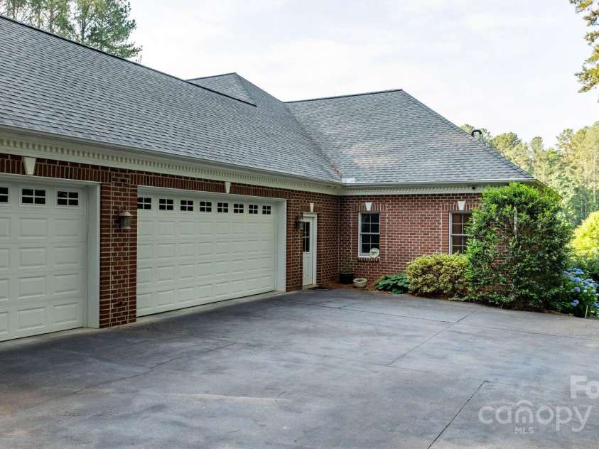 5487 Back Shore Drive, Granite Falls, NC 28630.  MLS# CAR4263403, YatesRealty ID 23534. 3 car Garage