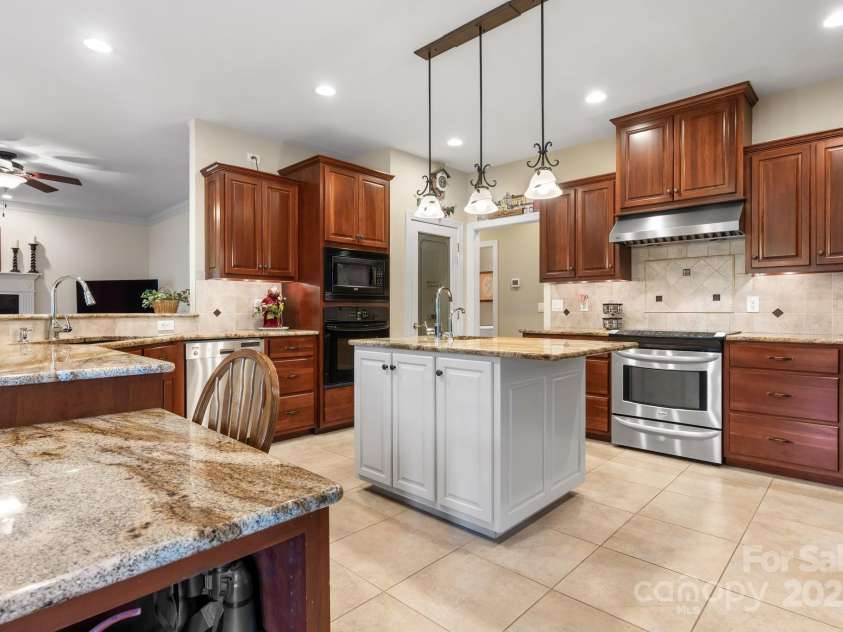 5487 Back Shore Drive, Granite Falls, NC 28630.  MLS# CAR4263403, YatesRealty ID 23534. 