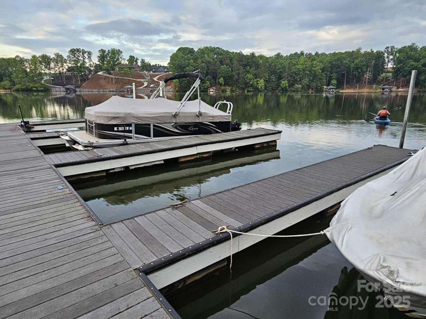 5487 Back Shore Drive, Granite Falls, NC 28630.  MLS# CAR4263403, YatesRealty ID 23534. 