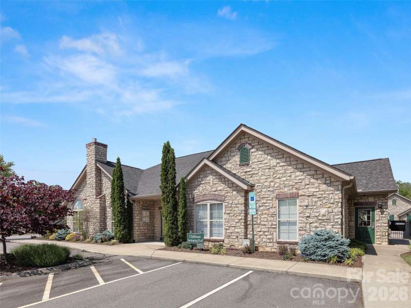 58 Mountain Meadow Circle, Weaverville, NC 28787.  MLS# CAR4380834, YatesRealty ID 23534. 