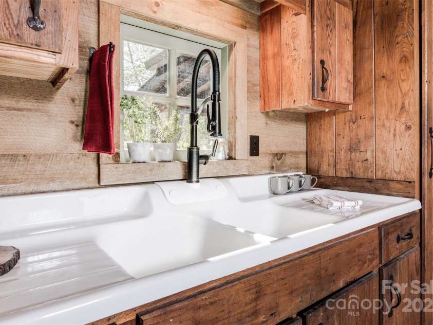 30 Wagon Mountain Drive, Weaverville, NC 28787.  MLS# CAR4260703, YatesRealty ID 23535. 