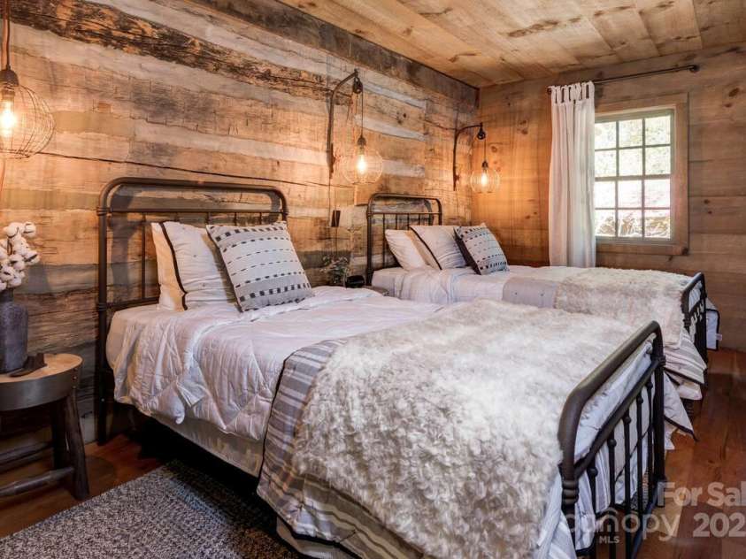 30 Wagon Mountain Drive, Weaverville, NC 28787.  MLS# CAR4260703, YatesRealty ID 23535. 