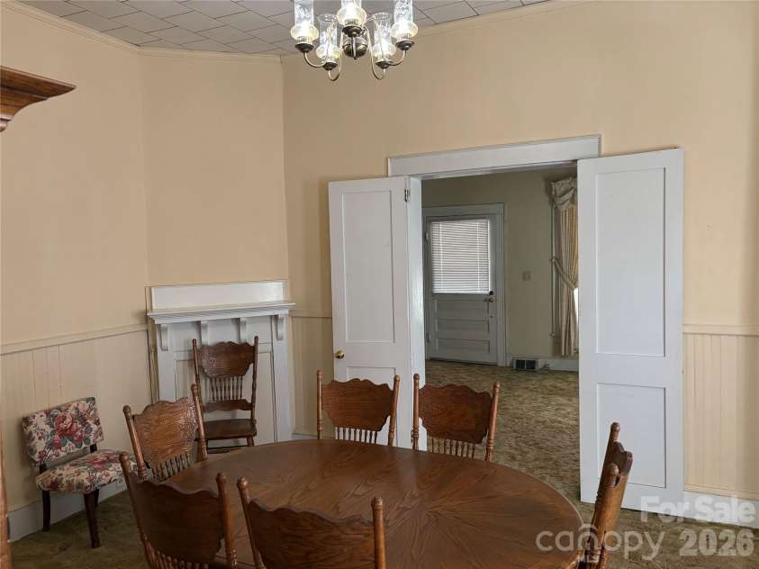 114 Hampton Street, Chester, SC 29706.  MLS# CAR4370018, YatesRealty ID 23537. 