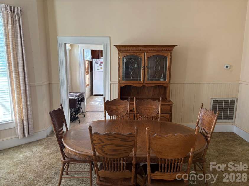114 Hampton Street, Chester, SC 29706.  MLS# CAR4433726, YatesRealty ID 23537. 