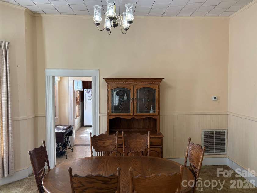 114 Hampton Street, Chester, SC 29706.  MLS# CAR4433726, YatesRealty ID 23537. 