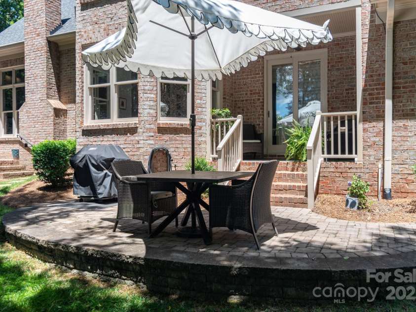 18534 Carnegie Overlook Boulevard, Davidson, NC 28036.  MLS# CAR4273991, YatesRealty ID 23538. 