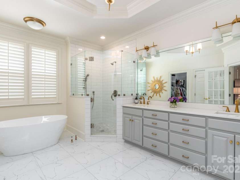 18534 Carnegie Overlook Boulevard, Davidson, NC 28036.  MLS# CAR4273991, YatesRealty ID 23538. 