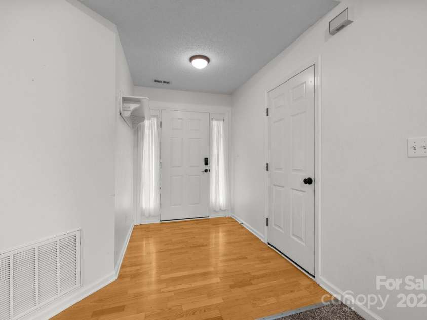 385 Glensprings Drive, Fletcher, NC 28732.  MLS# CAR4273021, YatesRealty ID 23539. 