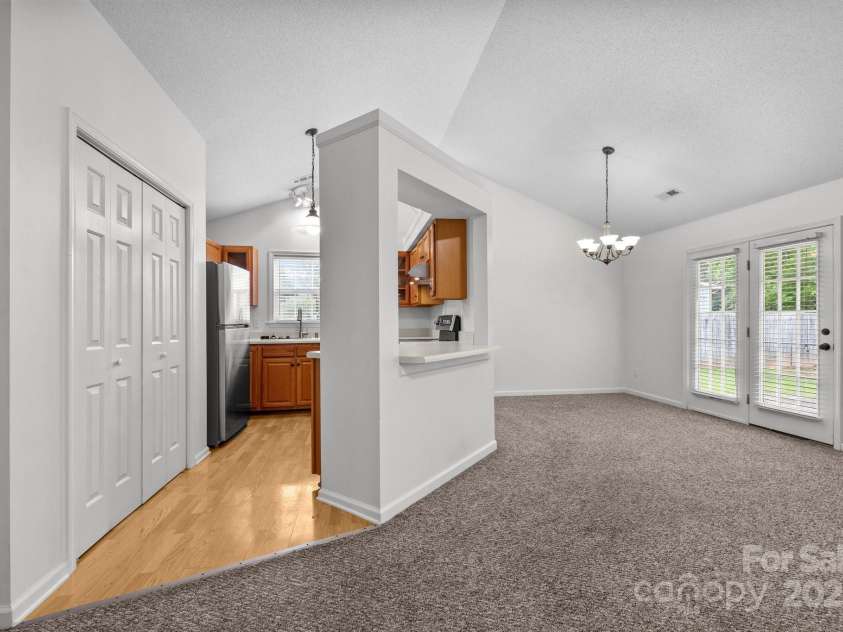 385 Glensprings Drive, Fletcher, NC 28732.  MLS# CAR4273021, YatesRealty ID 23539. 