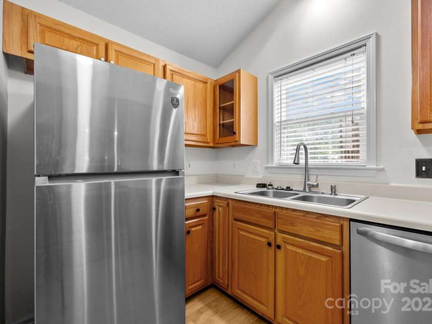 385 Glensprings Drive, Fletcher, NC 28732.  MLS# CAR4273021, YatesRealty ID 23539. 