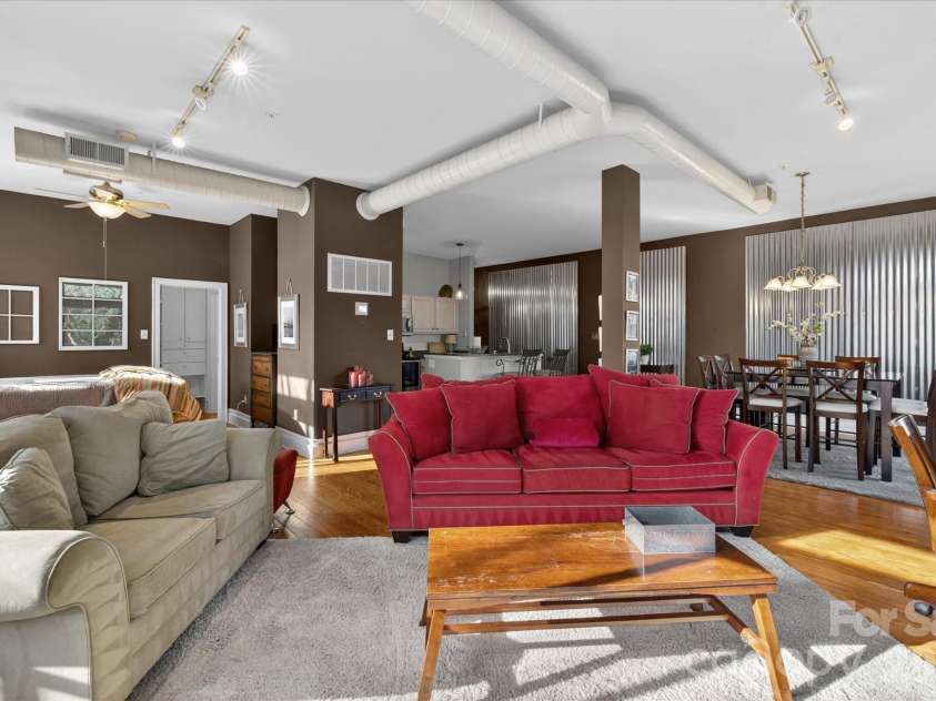 404 Laurel Avenue, Charlotte, NC 28204.  MLS# CAR4333095, YatesRealty ID 2354. 