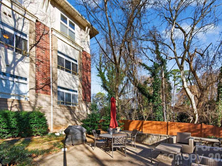 404 Laurel Avenue, Charlotte, NC 28204.  MLS# CAR4333095, YatesRealty ID 2354. 