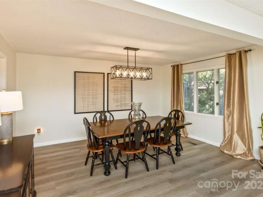 503 Crowfields Lane, Asheville, NC 28803.  MLS# CAR4269108, YatesRealty ID 23540. 