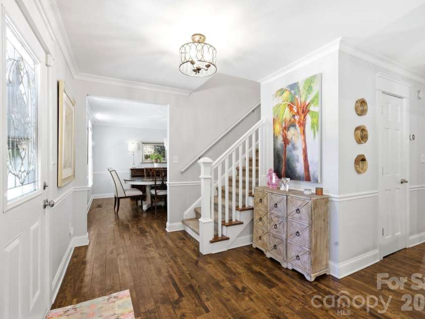 6217 Eagle Claw Court, Mint Hill, NC 28227.  MLS# CAR4382735, YatesRealty ID 23540. Entry Foyer with Hardwoods throughout main
